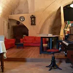 Bed & Breakfast Il Sasso E La Seta 3*