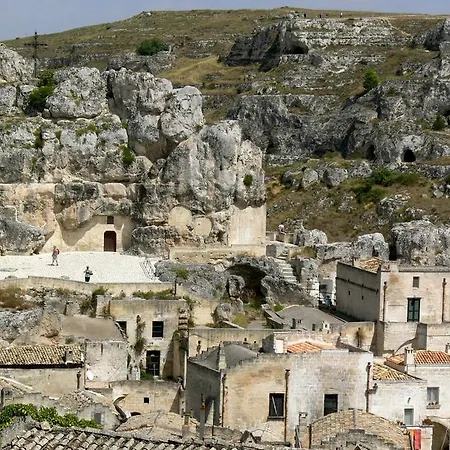 Il Sasso E La Seta 4*