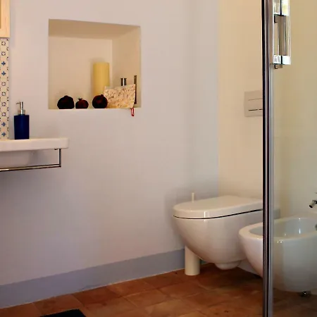 Il Sasso E La Seta Bed & Breakfast 3*
