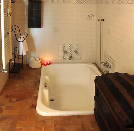 Il Sasso E La Seta 4*