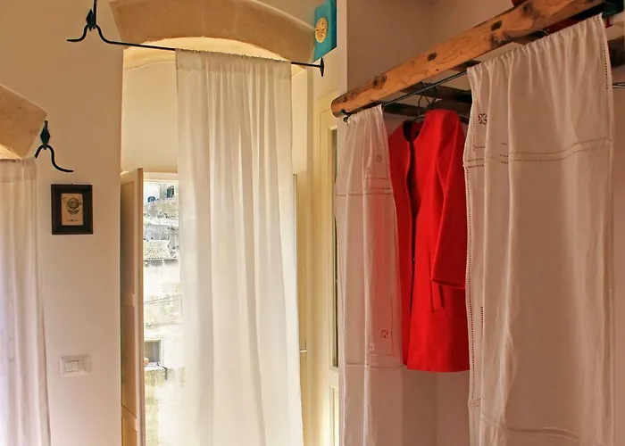 Bed & Breakfast Il Sasso E La Seta 4*